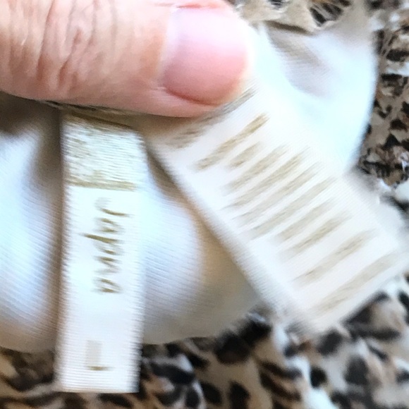 Japa Leopard Print Smocked Blouse - Picture 7 of 8